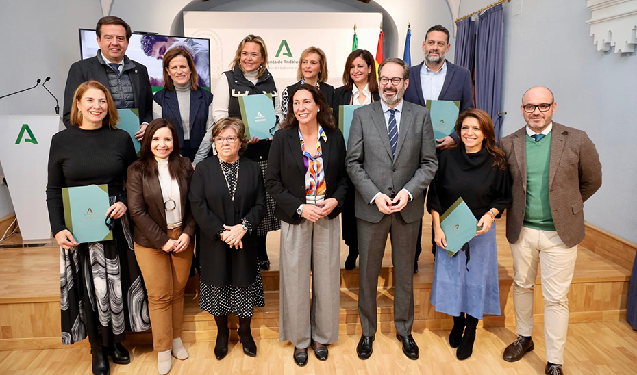 Imagen del artículo La Junta destina dos millones a programas de conciliación de ocho entidades locales de Córdoba